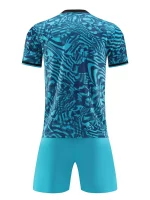 2pcs Kit De Fútbol, Camiseta De Fútbol A Rayas Para Hombres Y Pantalones Cortos Sólidos Transpirables Y Ligeramente Elásticoss Para Entrenamiento Y Competición De Fútbol