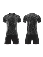 Kit De 2 Piezas De Fútbol Para Nios, Camiseta De Fútbol Transpirable Con Dibujo De Geometr??a Y Pantalones Cortos A Rayas Cómodos Y Ligeramente Elásticoss Para Nios Y Adolescentes PAra Entrenamiento Y Competición