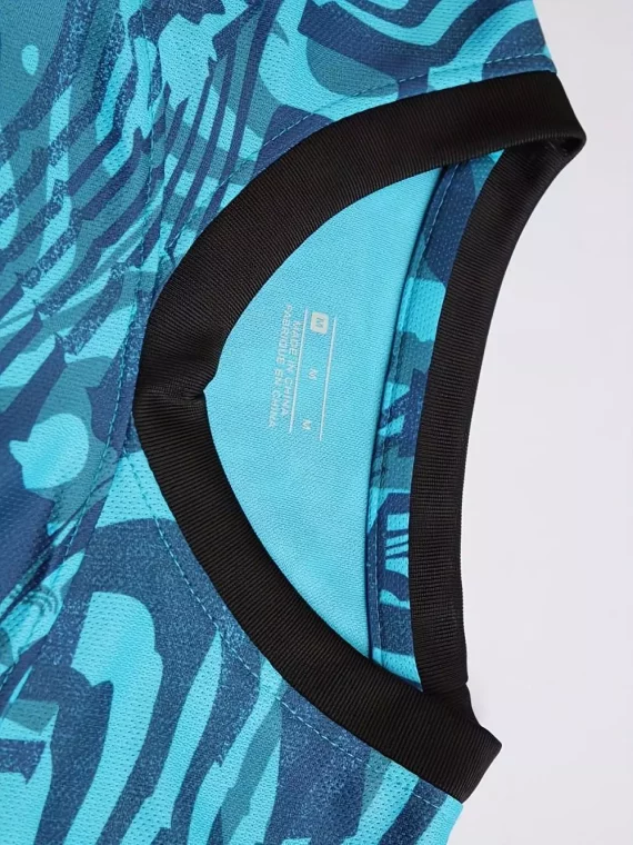 2pcs Kit De Fútbol, Camiseta De Fútbol A Rayas Para Hombres Y Pantalones Cortos Sólidos Transpirables Y Ligeramente Elásticoss Para Entrenamiento Y Competición De Fútbol